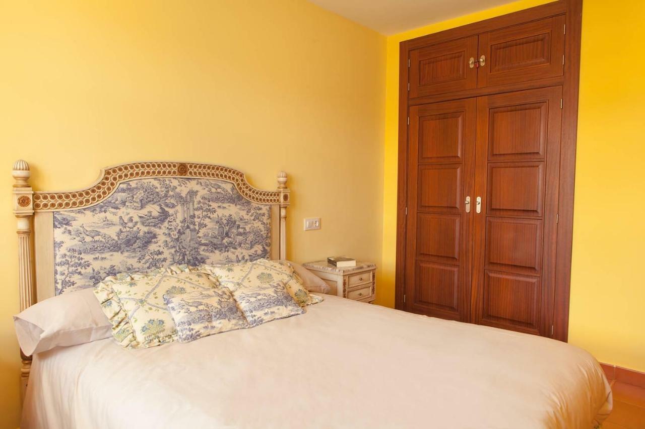 Casa Roble Pensionat Almenara de Tormes Exteriör bild